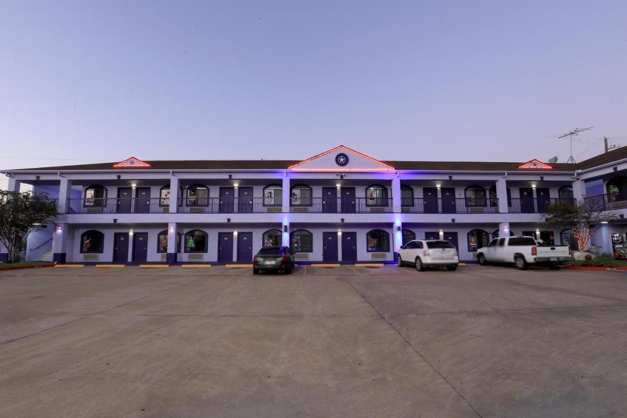 Scottish Inn And Suites Houston-Jones Road Louetta Luaran gambar