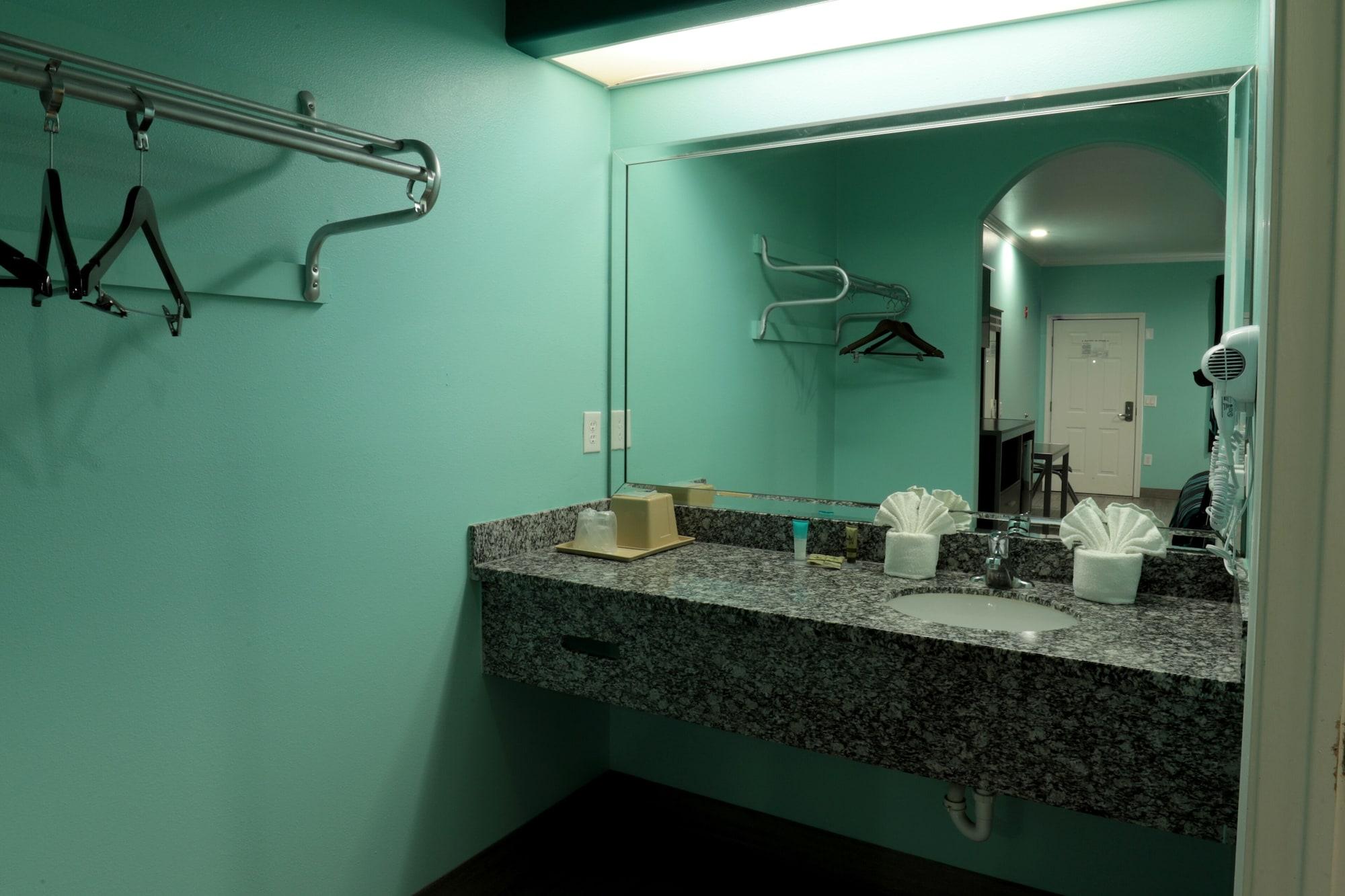 Scottish Inn And Suites Houston-Jones Road Louetta Luaran gambar
